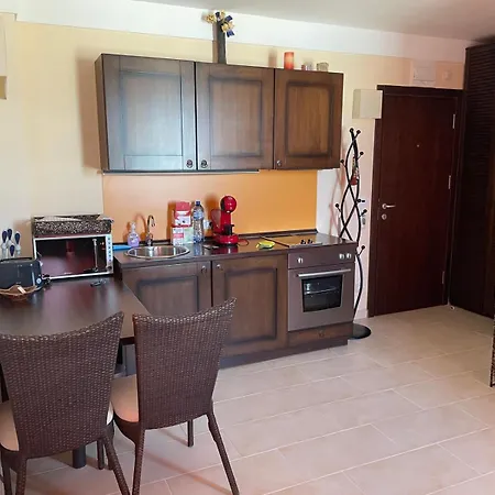 Beachfront Oasis Vip Club Appartement *