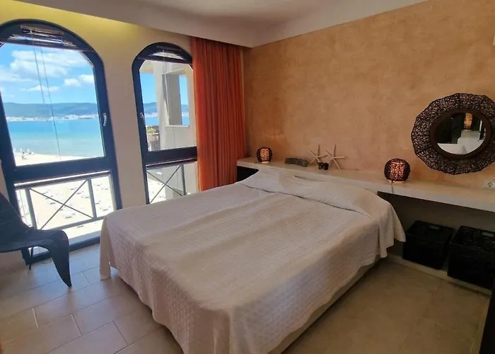 Beachfront Oasis Vip Club 公寓 阳光海滩