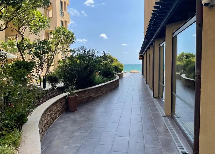 Beachfront Oasis Vip Club * 阳光海滩