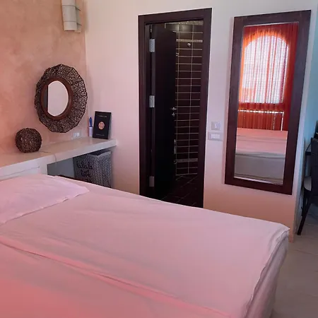 Beachfront Oasis Vip Club *